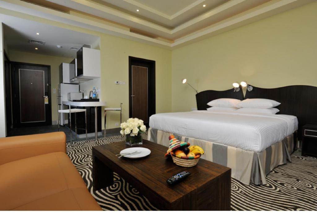Al Raya Suites Hotel Manama Quarto foto